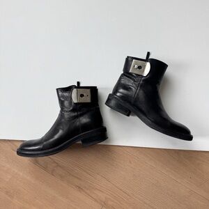 Sartore Paris Boots 6 Black Leather Ankle Chelsea Designer Minimalist